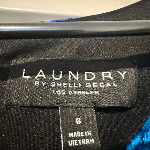 Blue floral mini dress - Picture 3 of 3